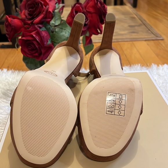 Michael Kors size 7. Brand new. - Picture 5 of 5